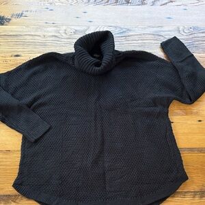 Merokeety Black Turtleneck Sweater - L